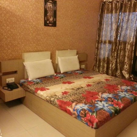 Hotel Shiva Sehore Екстер'єр фото