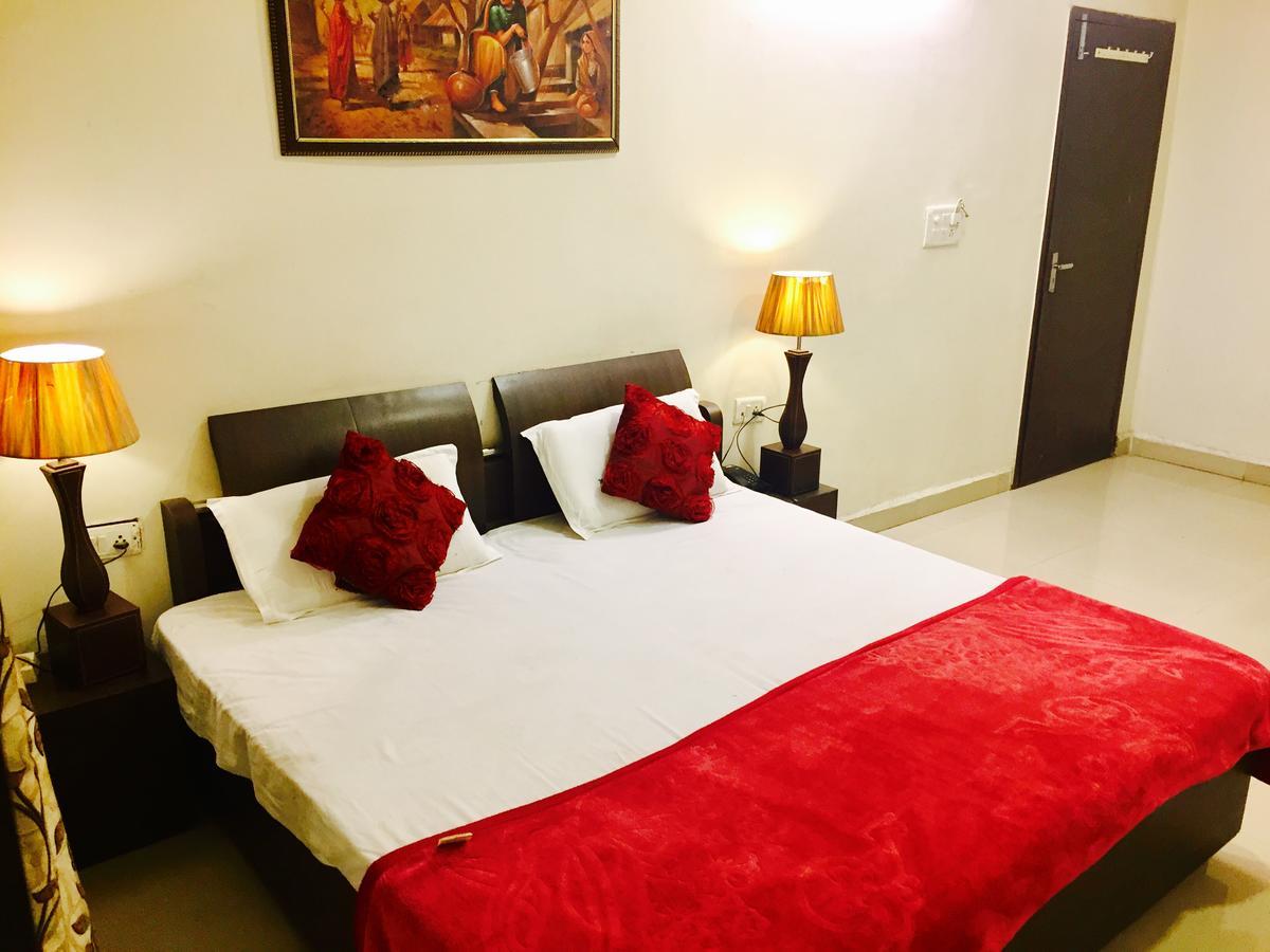 Hotel Shiva Sehore Екстер'єр фото